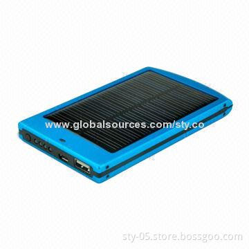 Solar Charger for iPhone, MP3/4 Players, Sony's PSP and NDS, with 4,000mAh Capacity